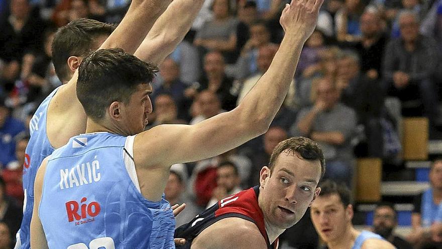 Costello fue otro de los destacados en el triunfo azulgrana. | FOTO: ACB PHOTO/C. CASTRO