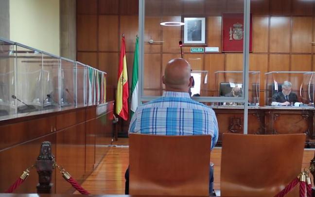El acusado durante el juicio celebrado en la Audiencia de Jaén El acusado durante el juicio celebrado en la Audiencia de Jaén