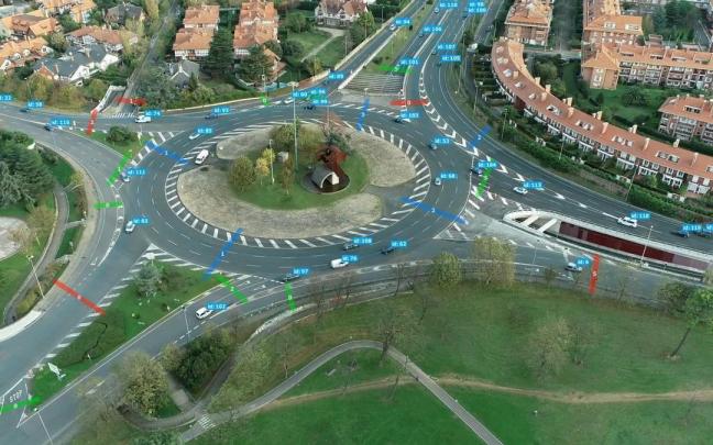 Uno de los proyectos ha tomado datos de tráfico usando drones en la rotonda de Artaza. Uno de los proyectos ha tomado datos de tráfico usando drones en la rotonda de Artaza.