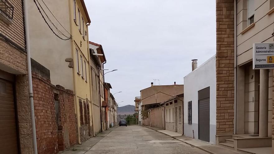 Imagen de la calle Pablo Sarasate de Sartaguda, vial que esperan acondicionar.