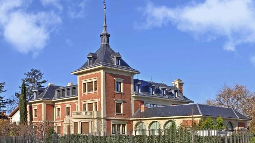 Exterior del Colegio de Médicos de Navarra