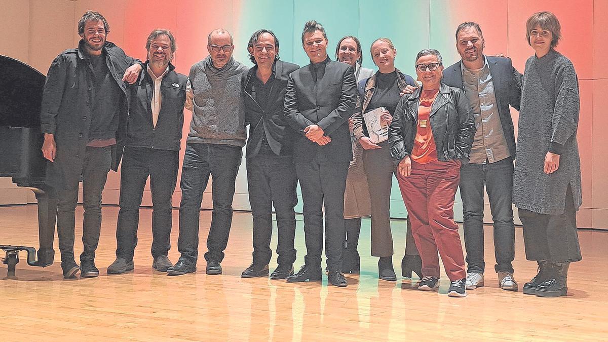 Los protagonistas de la presentación de la edición de ‘The History of Basque Music’ que se ofreció junto a Alexander DaCosta.
