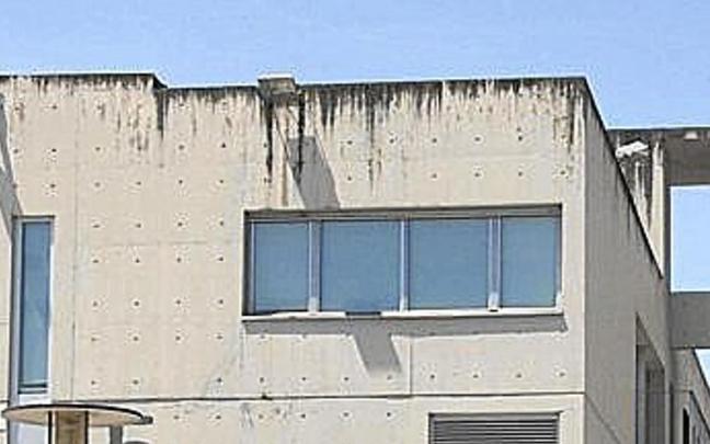 El edificio de Jos&eacute; Erbina.