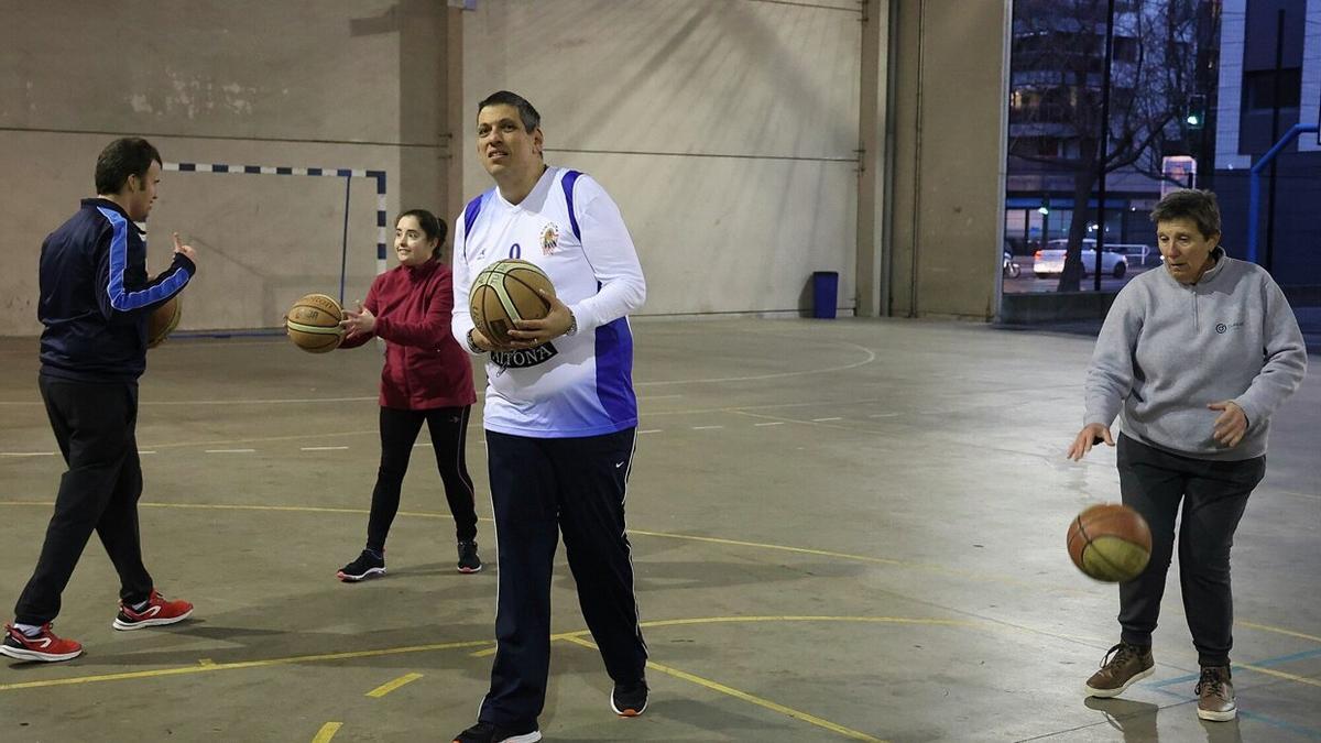 Iván, Iria, Josema y Miren, durante el entrenamiento.