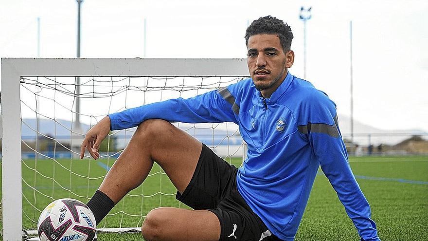 Abdel Abqar, jugador del Alavés.