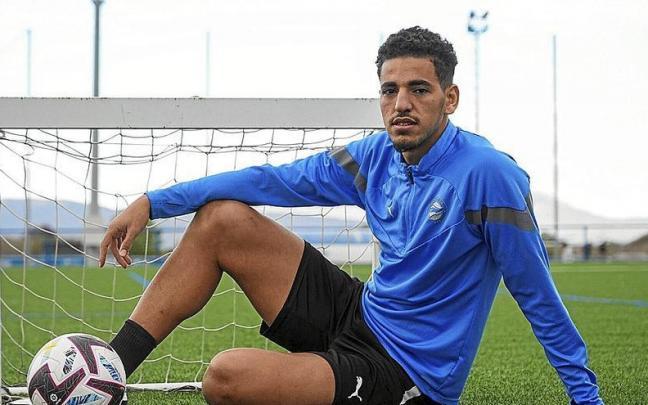 Abdel Abqar, jugador del Alavés.