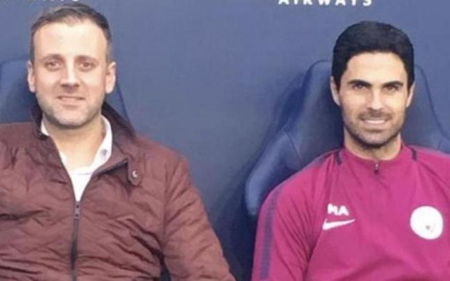 Pablo Remón Arteta, junto a su primo Mikel Arteta. Pablo Remón Arteta, junto a su primo Mikel Arteta.