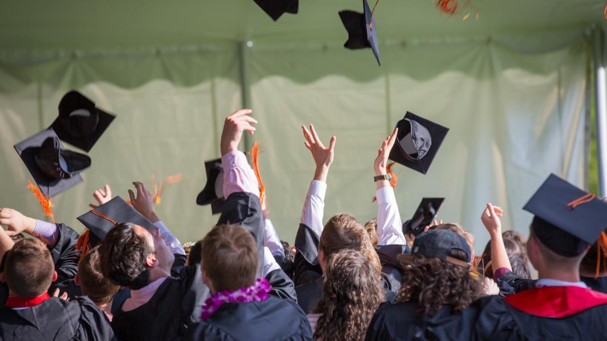 El sistema académico de EUNEIZ propicia la empleabilidad de los futuros graduados.
