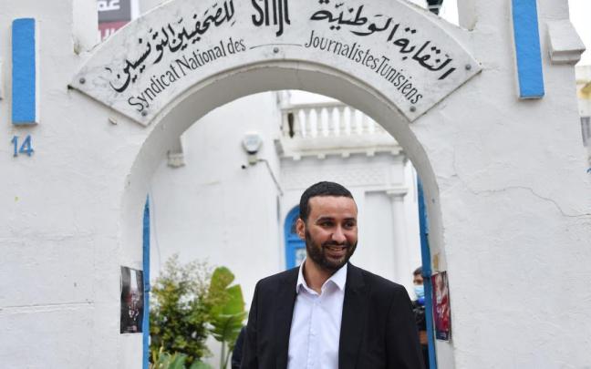 El periodista Omar Radi, condenado a seis años de prisión porespionaje. El periodista Omar Radi, condenado a seis años de prisión porespionaje.