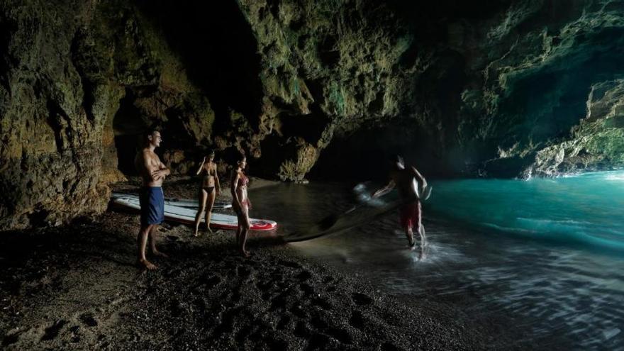 Cueva del LLop Marí.