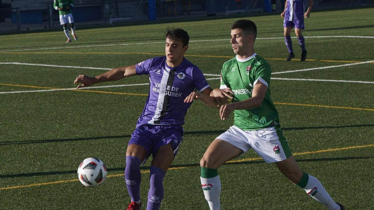 Lance del partido de ida entre San Juan y Mutilvera