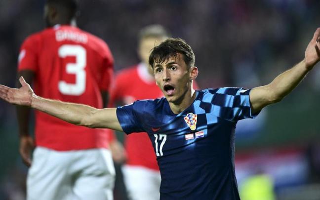 Ante Budimir, con la camiseta de Croacia en un partido ante Austria el pasado septiembre.