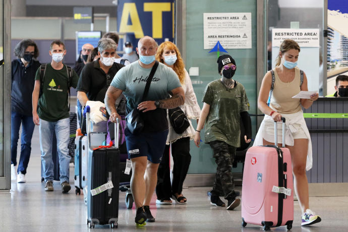 Los viajeros de países asociados a Schengen tampoco tendrán que someterse a los controles.