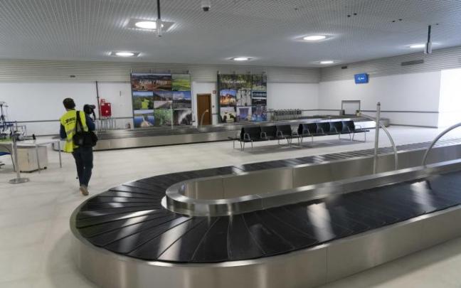 Aeropuerto de Vitoria. Aeropuerto de Vitoria.