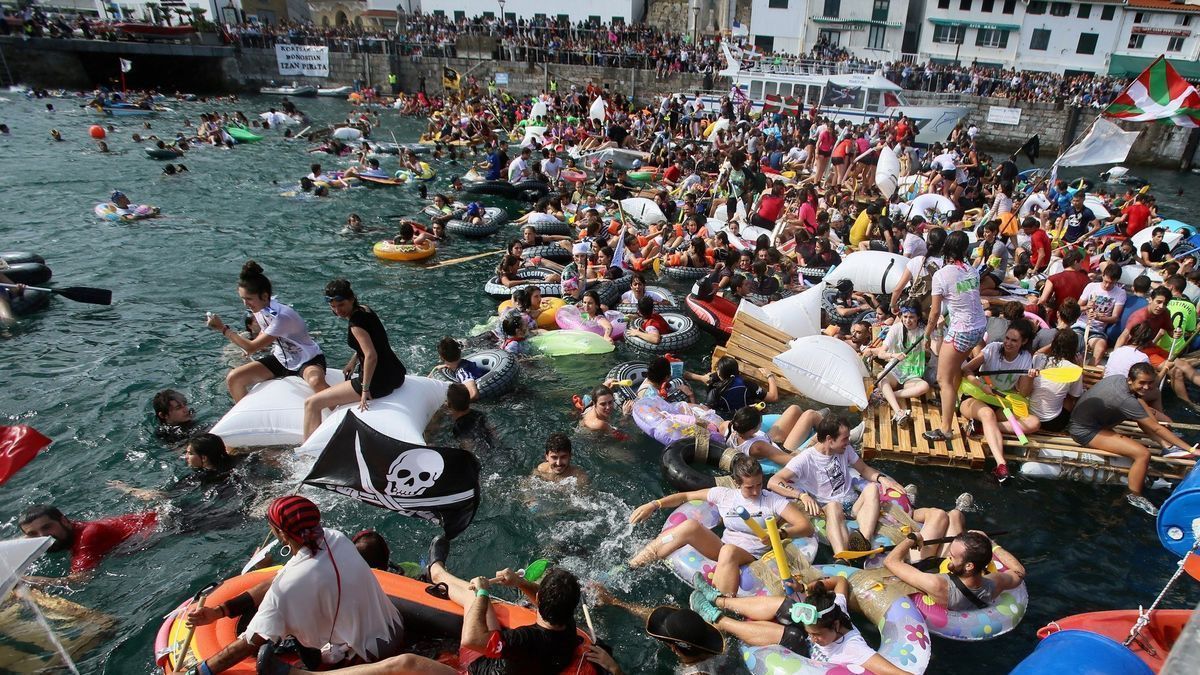 Donostiako Piraten abordaia 2019. urtean, pandemia aurretik egin zen azkeneko edizioa. Aurtengoan, berriz, datorren astelehenean ospatuko da.