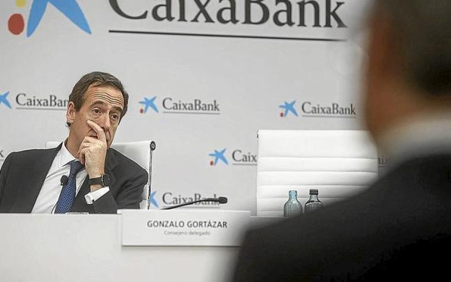 El consejero delegado de CaixaBank, Gonzalo Gortázar, durante la presentación de los resultados. El consejero delegado de CaixaBank, Gonzalo Gortázar, durante la presentación de los resultados.
