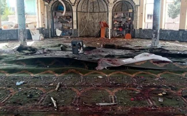 Imagen de la mezquita en la que se ha producido la explosión. Imagen de la mezquita en la que se ha producido la explosión.