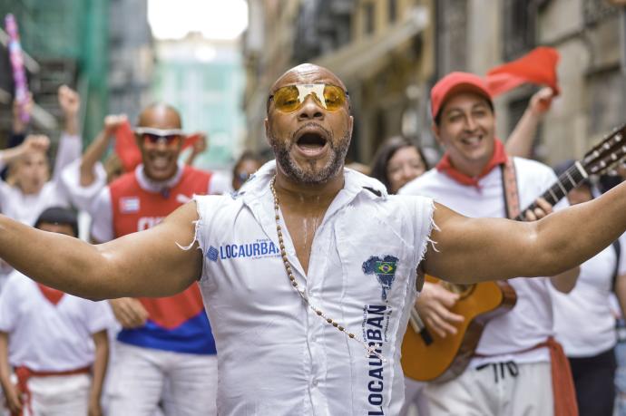 'Agua de mayo San Fermín', el tema brasileño con fines solidarios