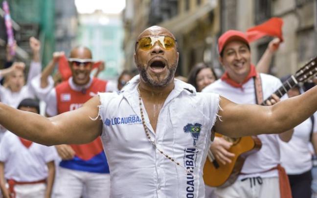 'Agua de mayo San Fermín', el tema brasileño con fines solidarios 'Agua de mayo San Fermín', el tema brasileño con fines solidarios