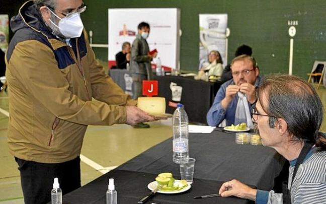 Última edición del concurso de quesos de Agurain. Foto: E.S.P. Última edición del concurso de quesos de Agurain. Foto: E.S.P.