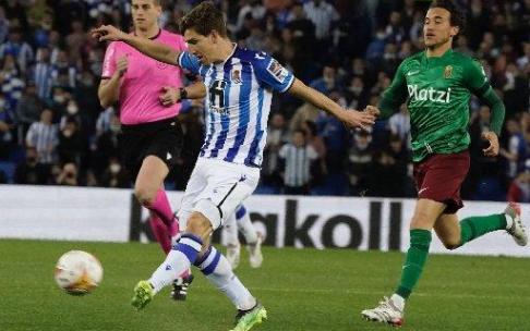 Aihen, durante el partido contra el Granada.