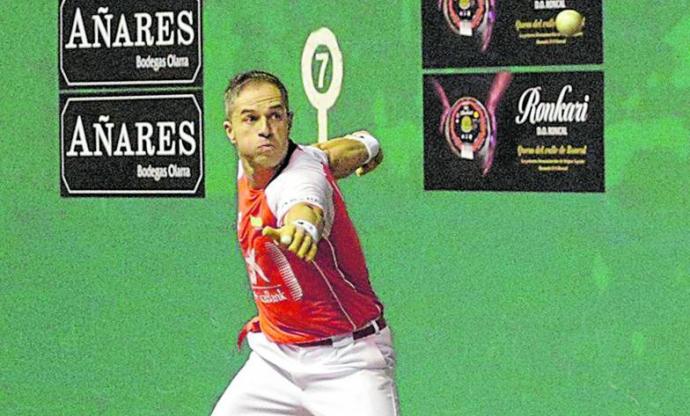 Aimar Olaizola se caló la txapela en la final del Master CaixaBank junto a Zabaleta.