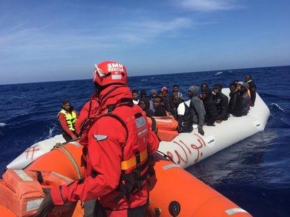 El Aita Mari solicita puerto con 176 inmigrantes a bordo