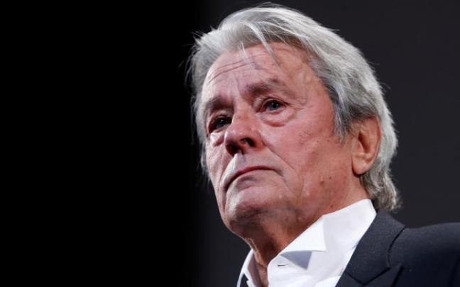 Alain Delon tiene actualmente 86 años. Alain Delon tiene actualmente 86 años.