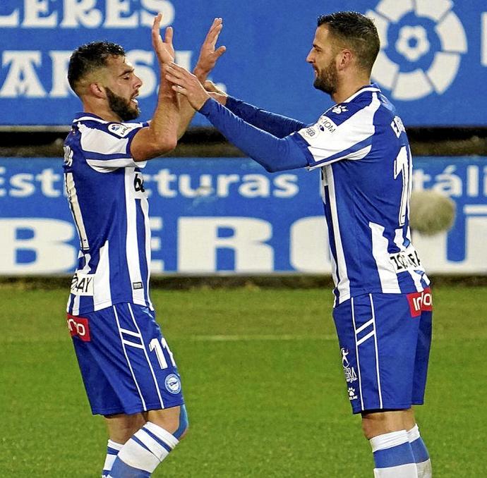 Rioja y Edgar son los únicos jugadores específicos de banda en la actual plantilla albiazul. Foto: Iñigo Foronda