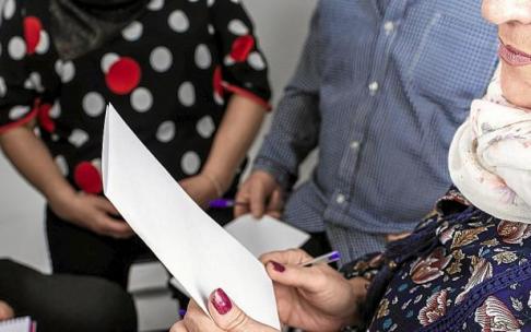 Álava refuerza los cuidados a las personas más vulnerables