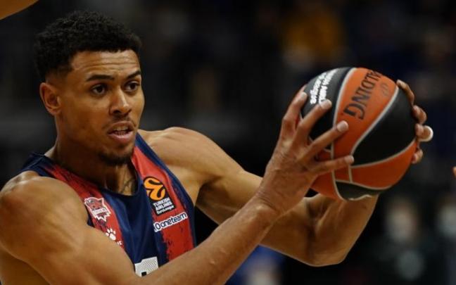 Partido entre Alba Berlín y Baskonia.