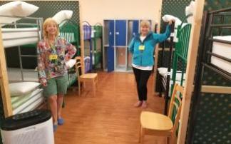 Dori y Maya Morales abrieron este pasado 1 de abril las puertas del albergue municipal de Pobeña.