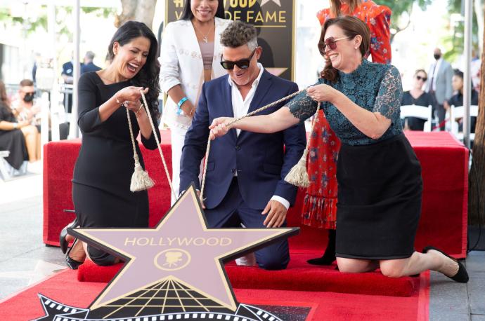 Alejandro Sanz durante la inauguración de su estrella en el Paseo de la Fama de Hollywood.