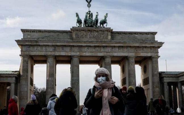 La incidencia acumulada del virus en Alemania asciende a 442,7 por cada 100.000 habitantes en siete días La incidencia acumulada del virus en Alemania asciende a 442,7 por cada 100.000 habitantes en siete días