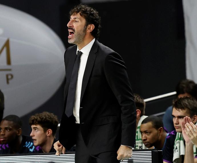 El entrenador del Bilbao Basket, Alex Mumbrú.