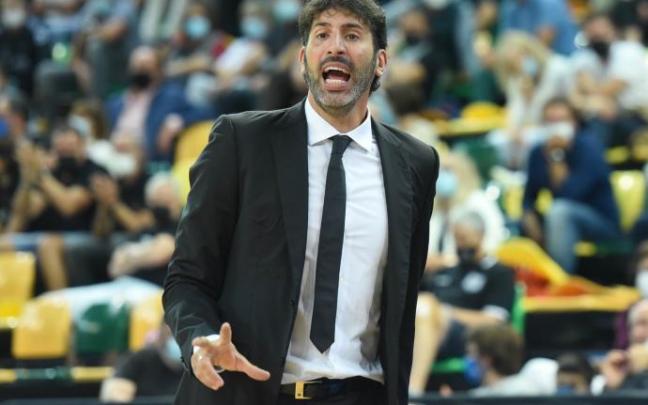El técnico del Bilbao Basket, Álex Mumbrú.