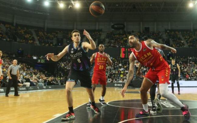 Álex Reyes, en el encuentro ante el UCAM Murcia.