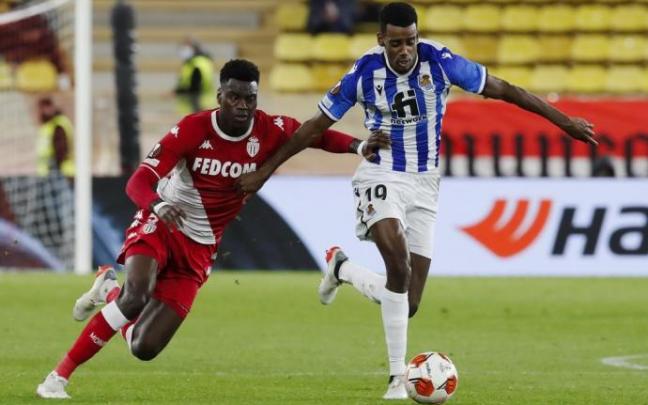 Alexander Isak, durante el partido de este jueves contra el Mónaco.