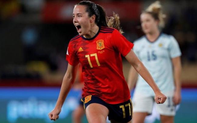 Amaiur Sarriegi es una de las 21 jugadoras que han decidido continuar y se desplazarán a Suecia Amaiur Sarriegi es una de las 21 jugadoras que han decidido continuar y se desplazarán a Suecia