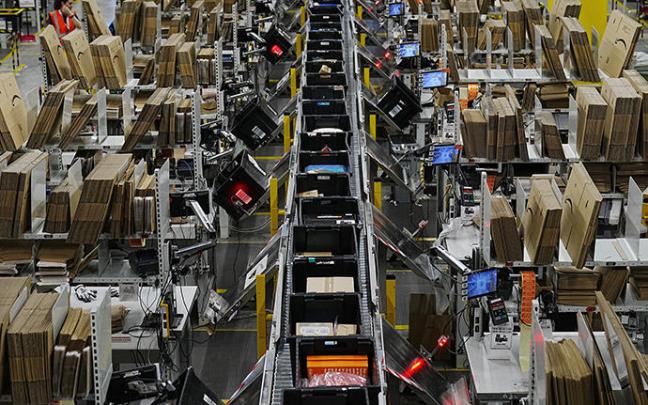 Instalaciones de Amazon. Instalaciones de Amazon.