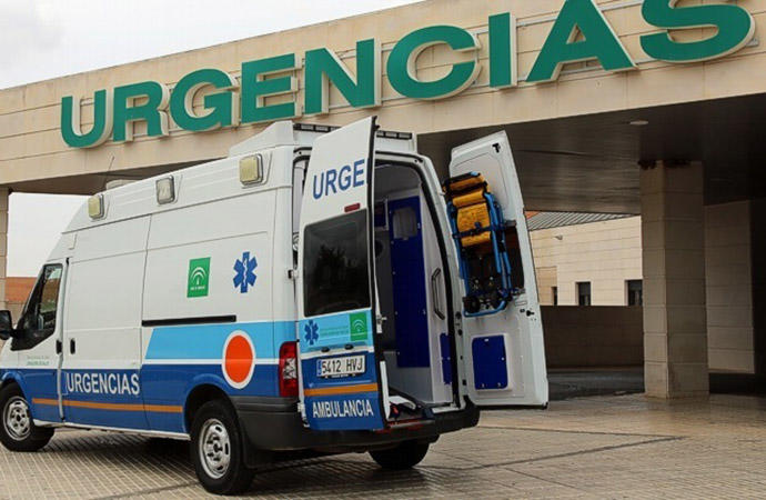 La menor fue trasladada a las urgencias del Hospital Materno Infantil.