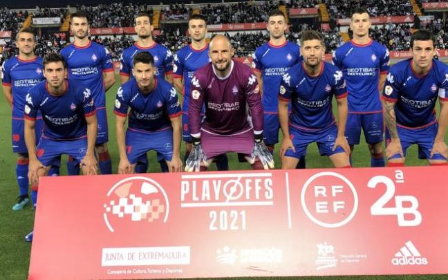 Imagen de los once jugadores que han hecho historia con el Amorebieta.