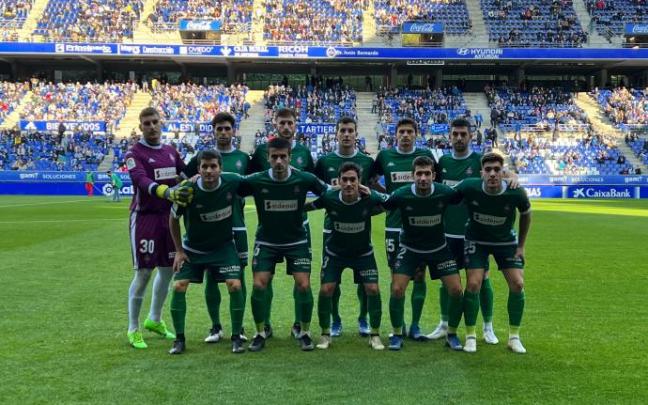 Once titular del Amorebieta en el Carlos Tartiere.