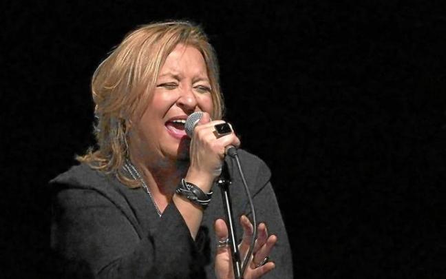 La cantante Patricia Kraus actuará en la iglesia San Juan Bautista de Larrea el próximo 25 de septiembre a las 19.30 horas. Foto: Eleizetan La cantante Patricia Kraus actuará en la iglesia San Juan Bautista de Larrea el próximo 25 de septiembre a las 19.30 horas. Foto: Eleizetan