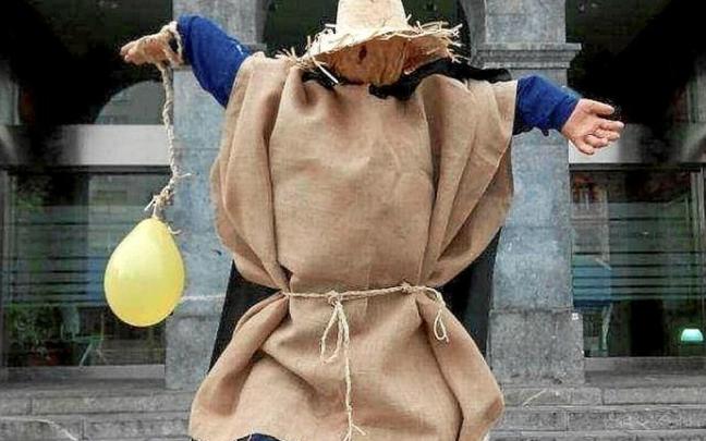 Kakarro Birrigarro, preparado para la quema. Foto: A. Oiarzabal