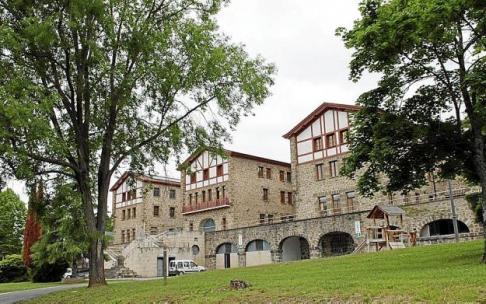 Edificio de El Refor, en Amurrio.