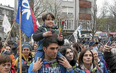 Miles de personas participaron en la cita.