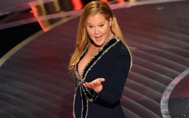 Amy Schumer en la gala de los Oscar 2022. Amy Schumer en la gala de los Oscar 2022.