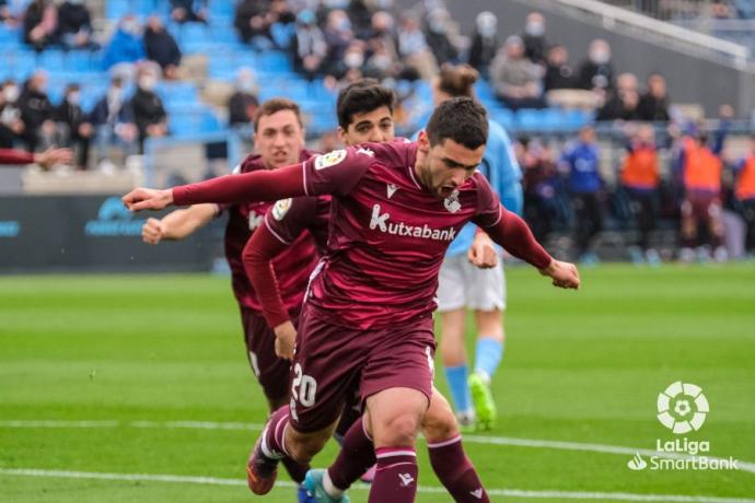 Ander Martín celebra uno de sus goles