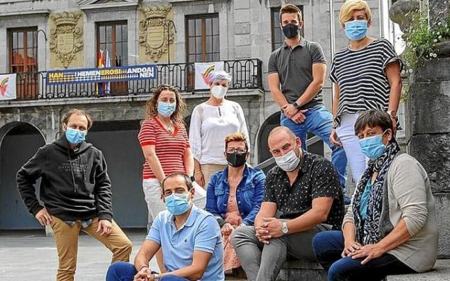 Los nueve miembros del equipo de gobierno. Foto: Jose Ignacio Unanue